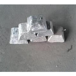 铁合金市场动态 高碳锰铁价格解析与乾盛冶金的产品优势